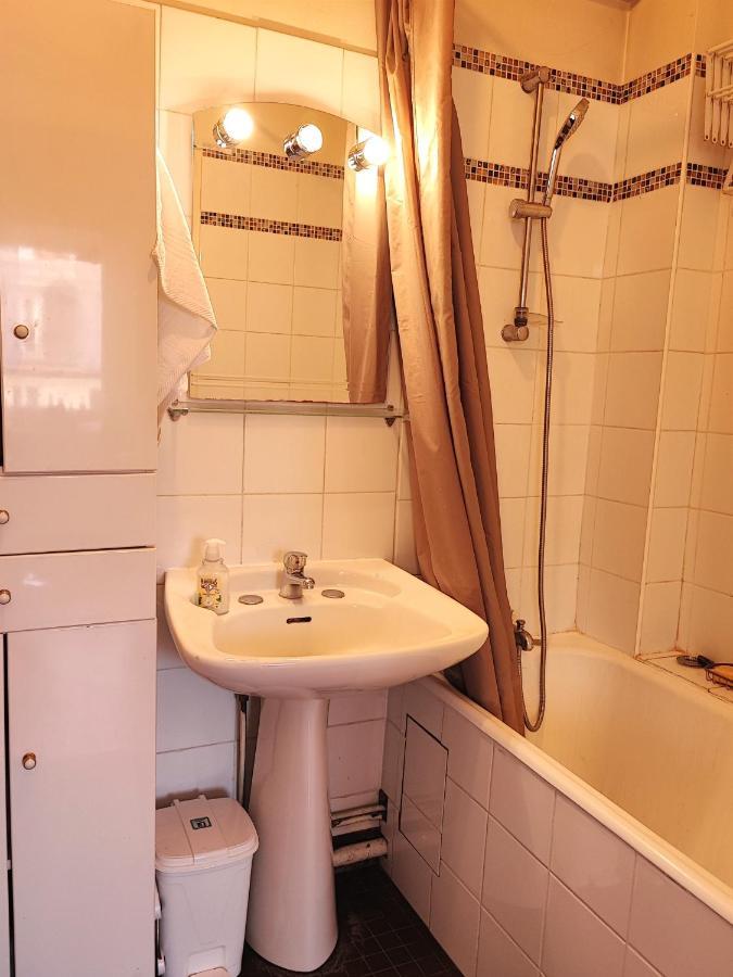 Studio Cosy Et Spacieux Avec Emplacement Ideal Paris Exterior foto